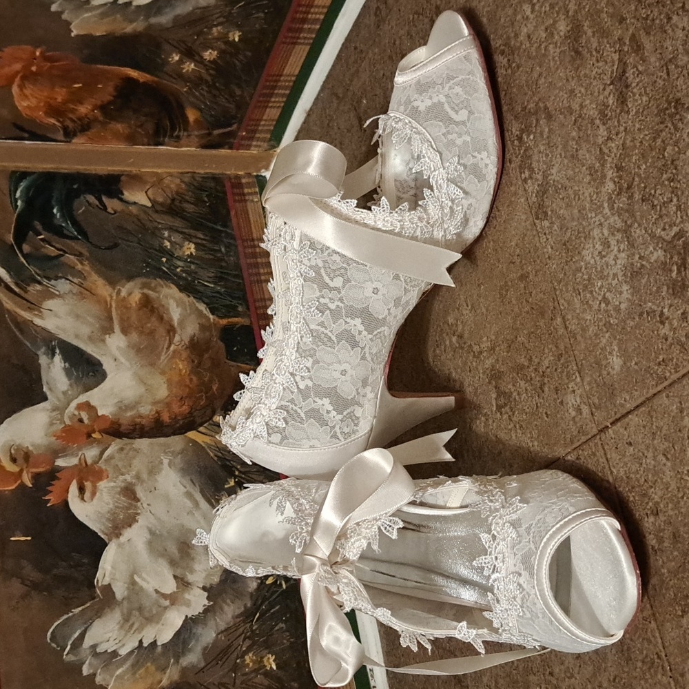 Lace & satin bridal shoes